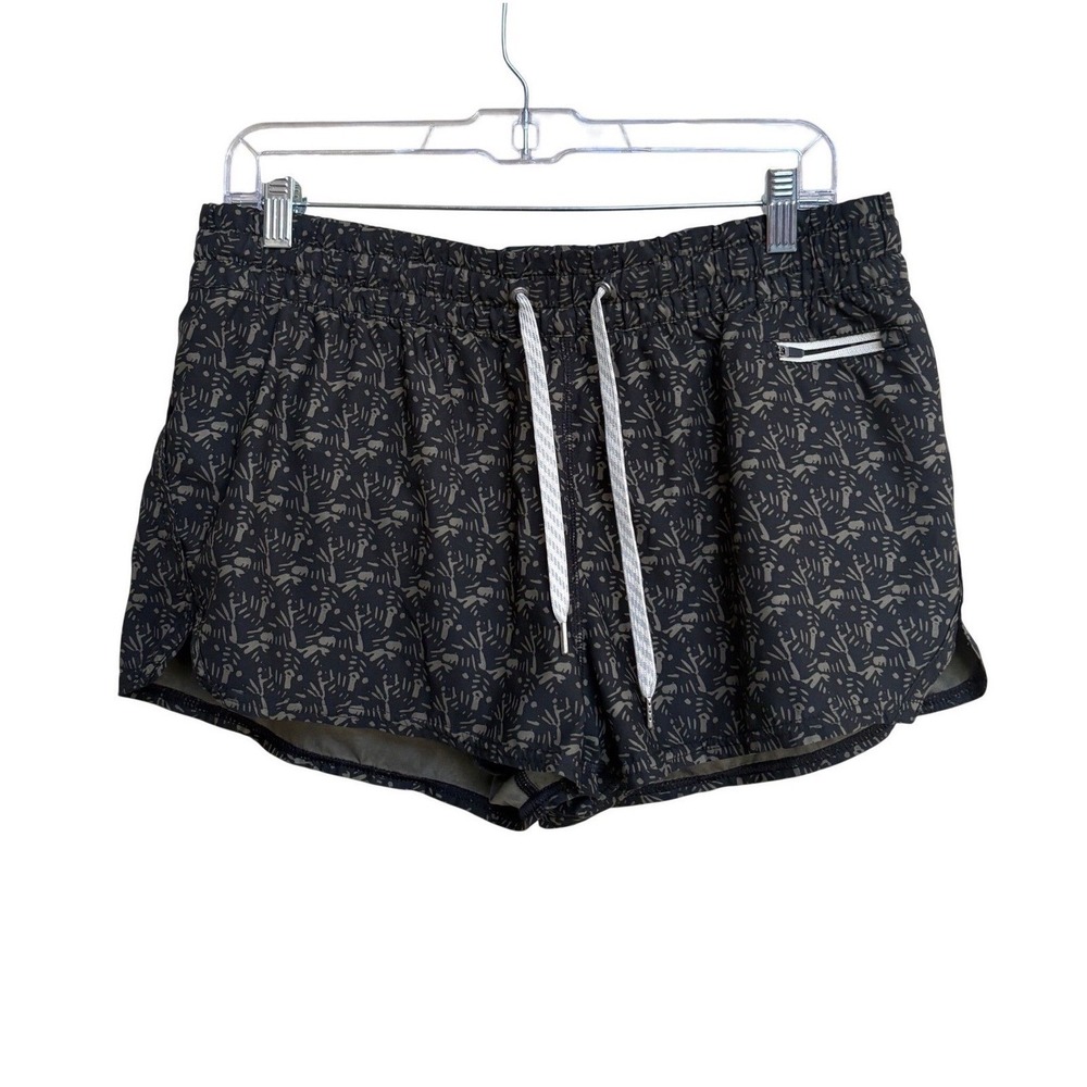 Vuori Clementine Shorts Women XL Black Grey Abstract Print Athletic VW304